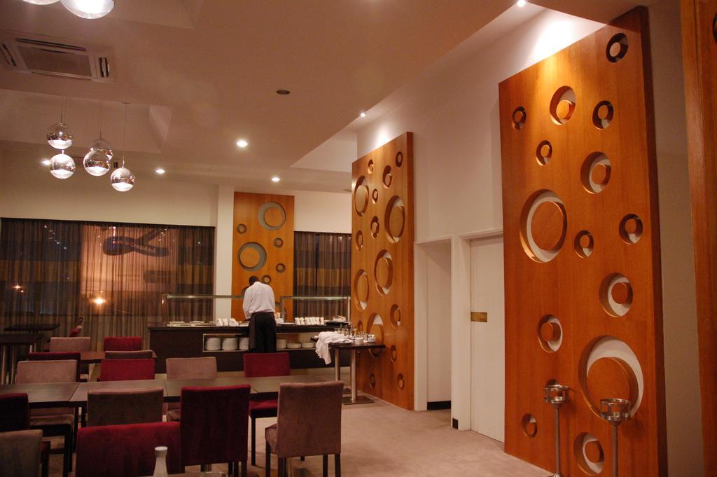 Hotel Tivoli Maputo Exterior photo